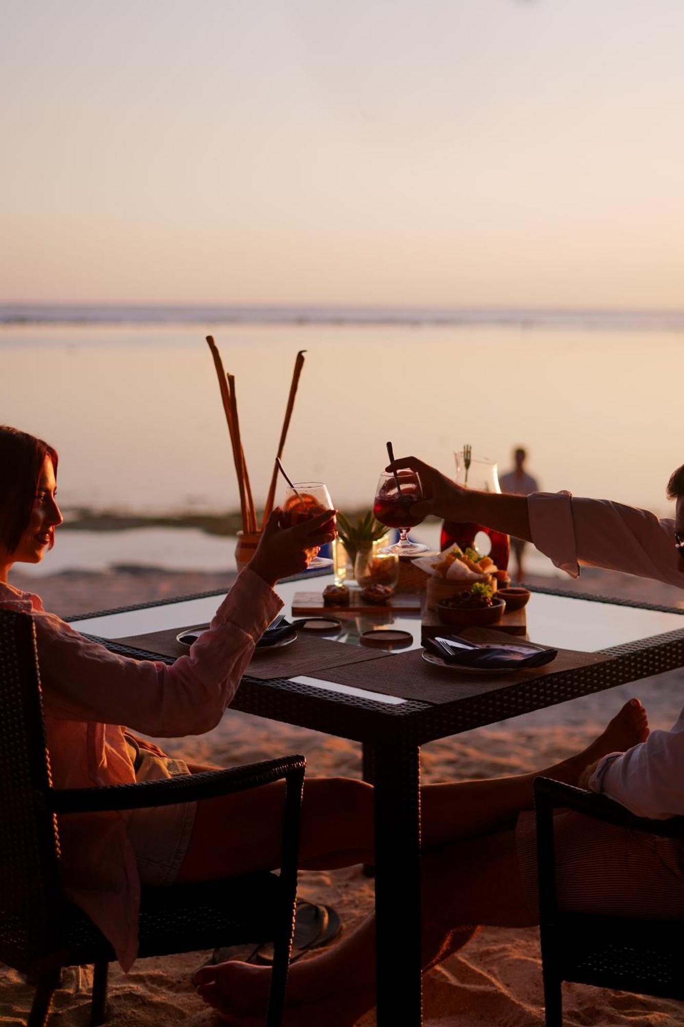Pinkcoco - Constant Surprises & For Cool Adults Only Gili Air