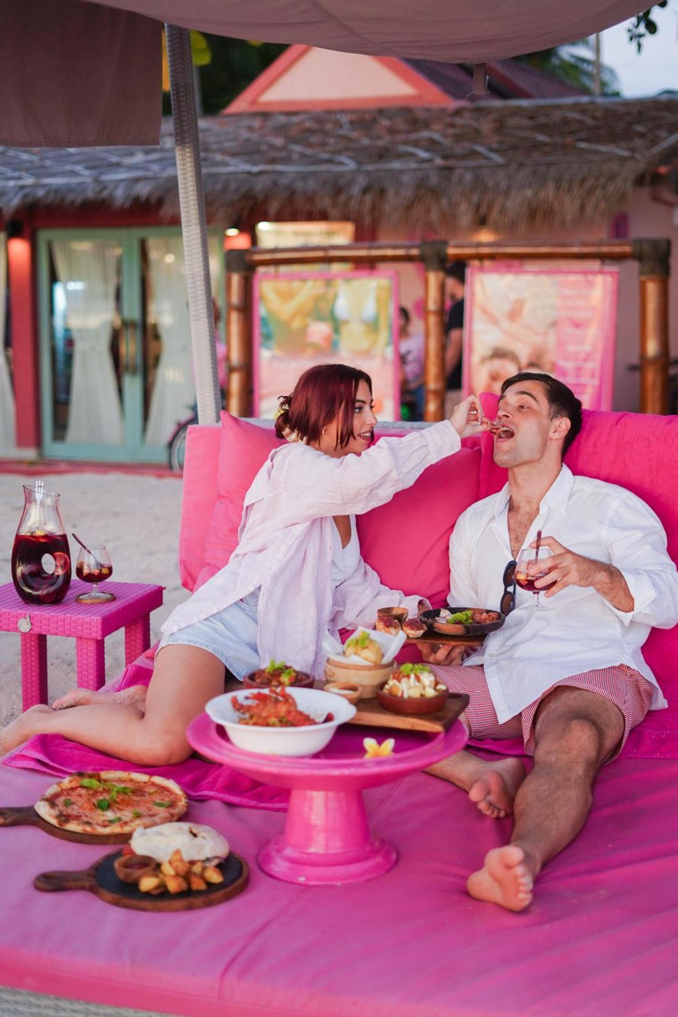Pinkcoco - Constant Surprises & For Cool Adults Only सहारा Gili Air